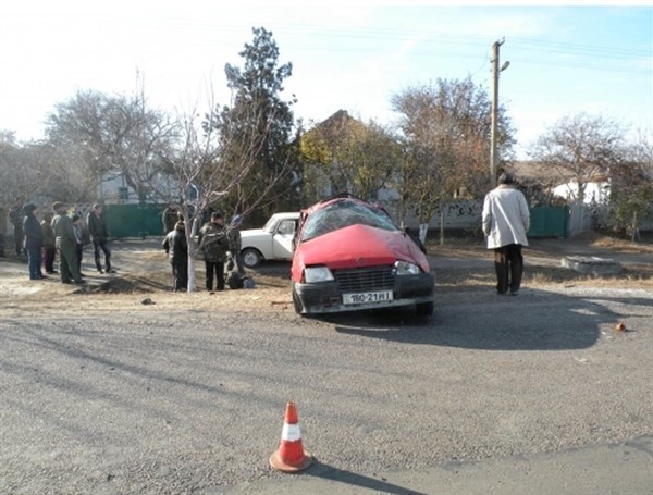 Четыре человека, включая двоих детей, погибли во взорванном под Горловкой автомобиле. Боевики традиционно все валят на Украину