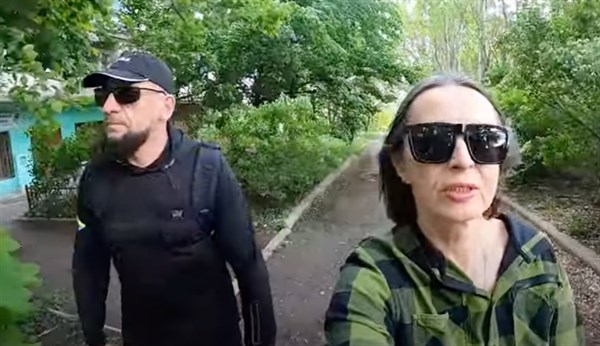 Пятый квартал в мае: блогеры из Горловки ходили по району - вот их видео