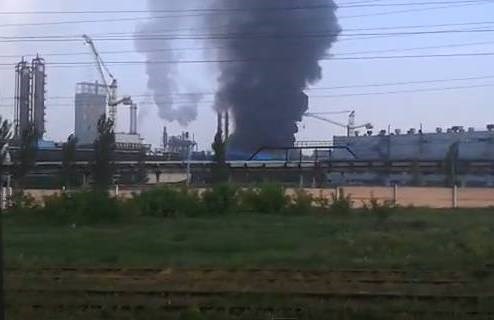 Сегодня, в день химика, на «Стироле» горел аммиачный завод. 60 пожарных потушили возгорание (Видео)