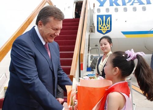 Янукович договорился: китайцы построят в Горловке завод по газификации угля