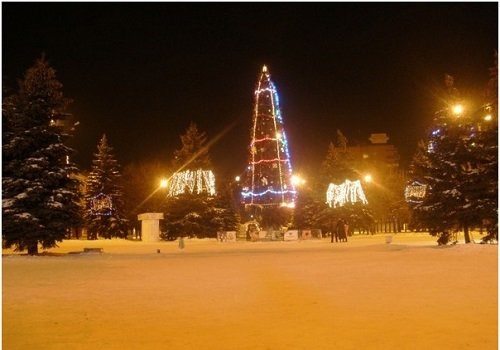 В Новогоднюю ночь в Горловке могут отменить комендантский час, а 27 декабря установят на площади Победы елку 