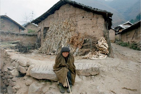 Нереальная жизнь реальных людей: хлеба нет, воды нет, дома разрушены - так выживают жители поселка Зайцево