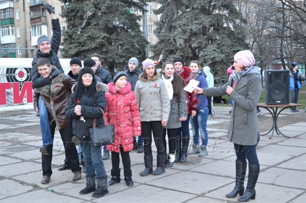 В Горловке среди учащихся состоялась танцевальная битва на площади Победы