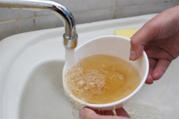 В поселках Горловки, которые прилегают к  химзаводу, запретили пить воду из-за попадания токсических веществ из "могильников"  