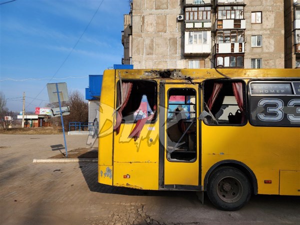 В Горловке два автобуса повреждены беспилотником. Фото 