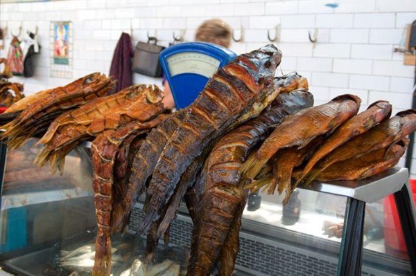 В Горловке на оптовом рынке выявили продавца рыбы, из-за которого отравилось 8 жителей Макеевки 
