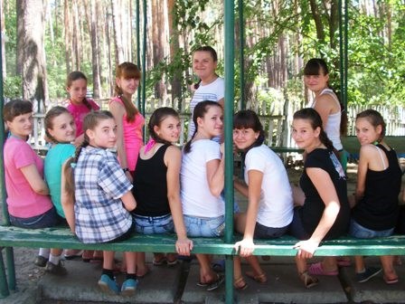 Более 300 горловских ребят уже отдохнули в коммунальных лагерях «Дружба» и «Ромашка» (фото)