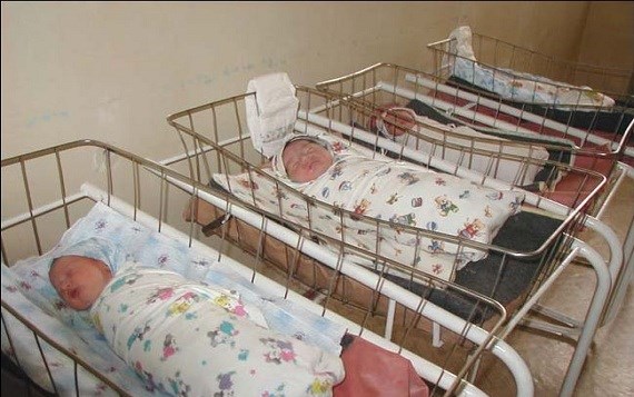 В Горловке на минувшей неделе родилось 17 детишек, изх них только три девочки. Остальные - мальчики