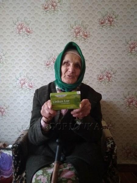 Из Горловки показали одиноких пенсионеров, которые едва выживают на российское пособие