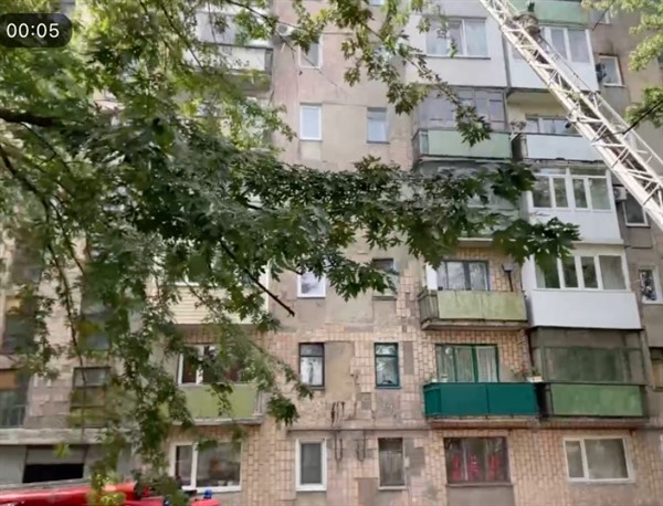 В Горловке горели балконы на Остапенко, 48 (ВИДЕО)