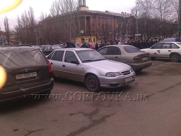 Таксисты Горловки по-прежнему страйкуют: в городе не видно машин службы такси. Власти обвиняют их в незаконном предпринимательстве