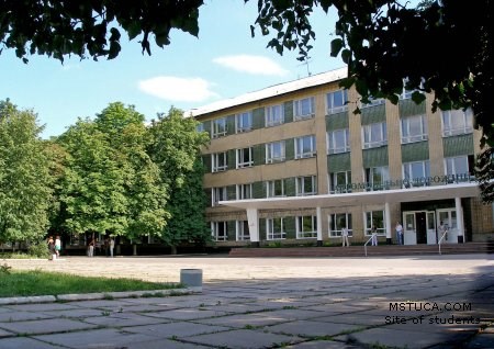 Встреча выпускников: горловские дороги оценил глава Укравтодора