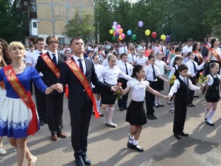 Количество горловских выпускников уменьшилось, а медалистов - на прежнем уровне