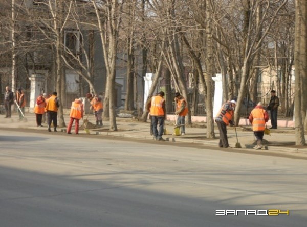 Очередь за зеками: в КП  «Простор» хотят нанять осужденных для уборки дорог и покоса травы 