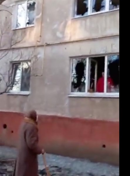 В Горловке стреляют. Есть повреждения домов по Москаленко и Казарцева