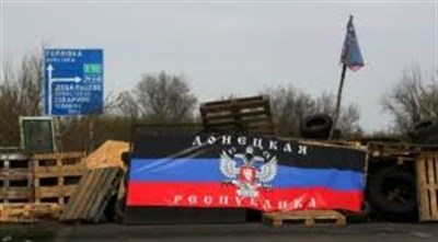 В Горловке каждые 150 метров военные от группировки "ДНР", обыски машин и прохожих