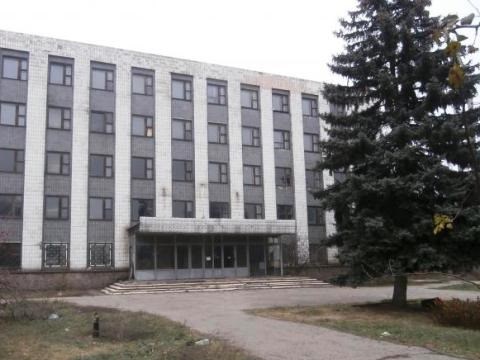 Компания Рината Ахметова ищет подрядчиков для реконструкции админздания бывшей шахты «Кочегарка»