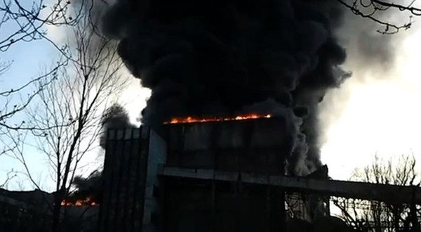  Спасатели показали,  как они тушили пожар на Углегорской ТЭС (ВИДЕО)