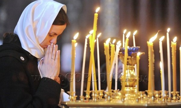 Горловчан поддерживает в трудной ситуации Горловская епархия, снабжая хлебом, приютом и молитвами