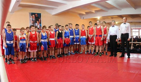 40 участников с оккупированных территорий приехали в Горловку, чтобы сразиться в боксерском поединке. ФОТОРЕПОРТАЖ 