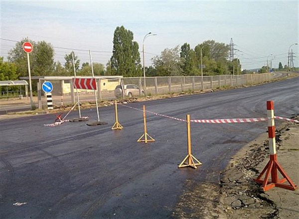 Вниманию водителей: адреса дорог Горловки, где сегодня выполняются ремонтные работы