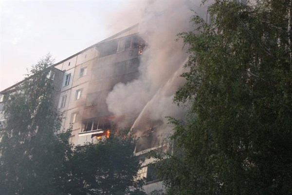 В Горловке вновь горела многоэтажка. В огне пострадал 47-летний житель