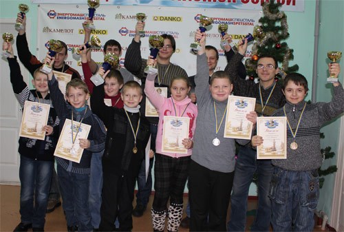 Шах и мат: юные горловчане привезли награды с шахматного фестиваля