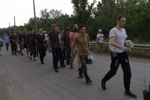 Один из пленных, освобожденных "ДНРовцами", отказался ехать в Украину, а вернулся в Горловку, где у него семья