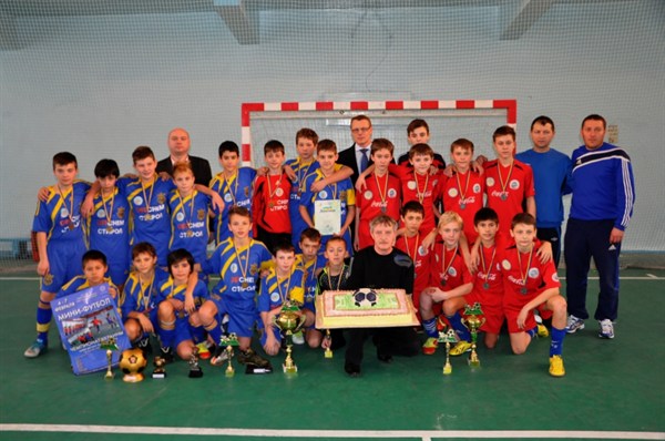 Гордость города: горловские школьники стали  двукратными чемпионами Украины по футзалу (ДОБАВЛЕНЫ ФОТО)