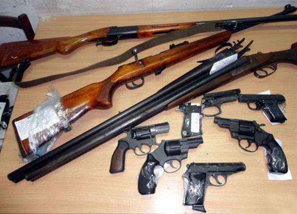 Горловская милиция ищет тех, у кого дома или в гараже завалялось оружие