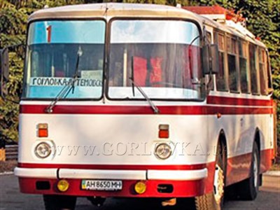 Горловчанам придется временно ждать городских маршруток от 20 минут до одного часа: весь транспорт едет в Донецк на праздники
