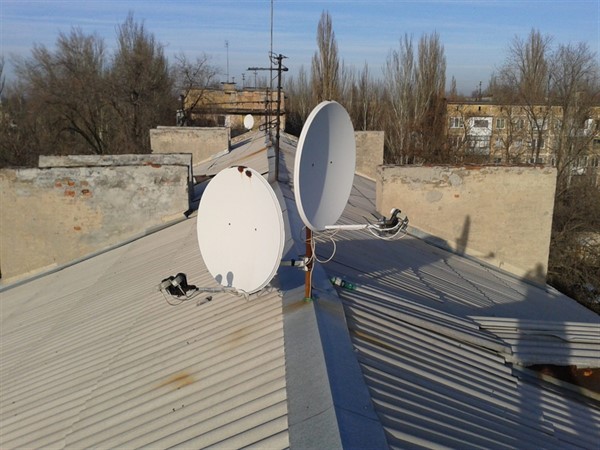 В Горловке начнется демонтаж спутниковых антенн на крышах многоэтажек