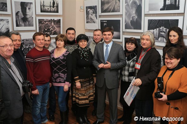 Поговорили и забыли: горловским фотографам и художникам власти города не спешат помочь с местом для творчества  