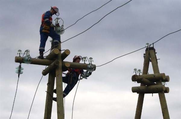 Удалось восстановить электроснабжение большей части Горловки, но разрушено еще много внутренних сетей