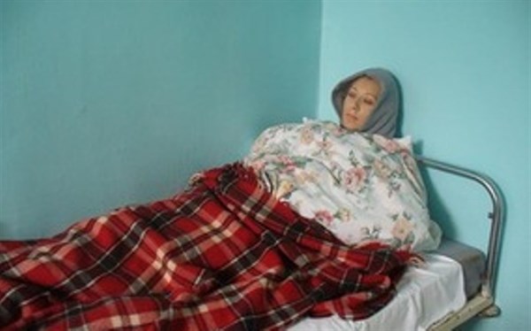 Без света и тепла: в больницах Горловки «выбивает» электроэнергию из-за пытающихся согреться  больных 