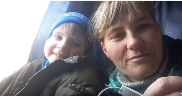 Из Горловки в Бахмут: как горловчанка с сыном добралась через блокпосты и что делала в украинском городе 