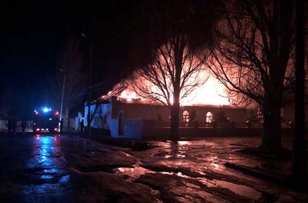 В Горловке накануне Рождества сгорел Васильевский храм: что удалось спасти и какие причины