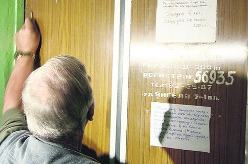 Стоят на своем: в Горловке пошла вторая неделя лифтового противостояния (+ список остановленных подъемников)