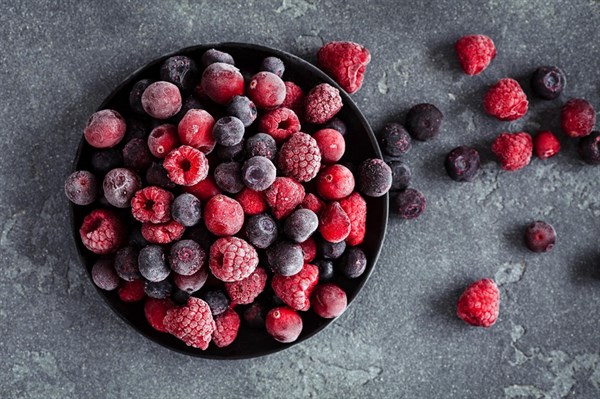 Замороженные фрукты и ягоды: где купить природные витамины зимой