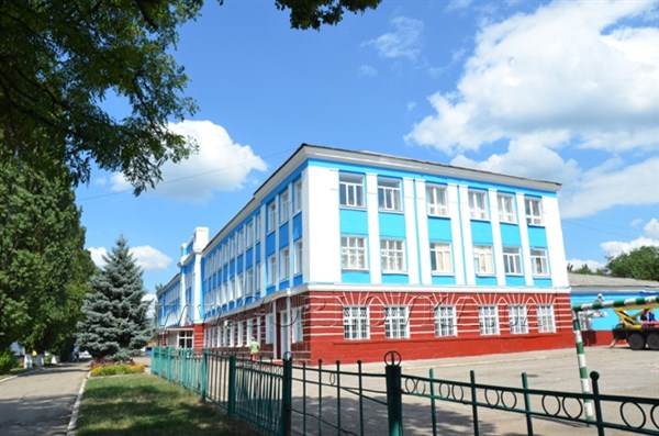 Школы на загляденье: два учебных заведения в центре Горловки заметно преобразились (ФОТО)