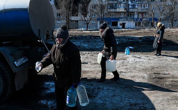 В городах "ДНР" обещают подавать воду ежедневно. Но это неточно