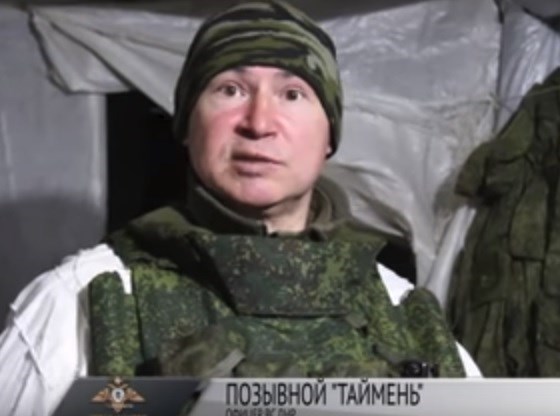 Бывший учитель из России, ставший военнослужащим "ДНР", показал быт в окопах Горловки   