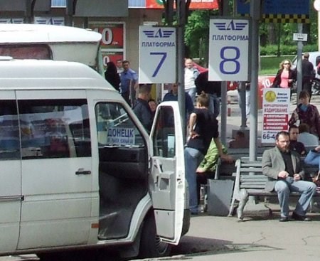 Мэр Донецка считает, что необходимо изменить маршрут автобуса "Горловка-Донецк"