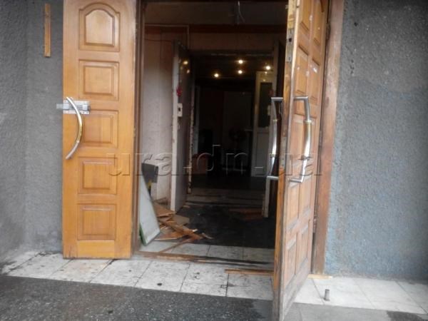 Сотрудники «ПриватБанка» в Донецке отдали автоматчикам 15 млн грн. Заявления об ограблении в милицию не писали 