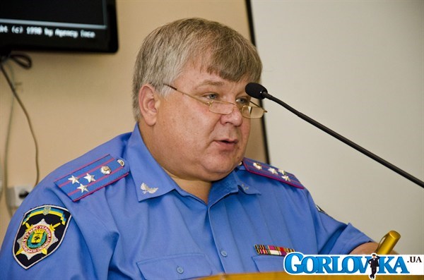 «А вас, Панасюк, я попрошу остаться»: начальник горловской милиции в январе вновь отчитается  перед депутатами