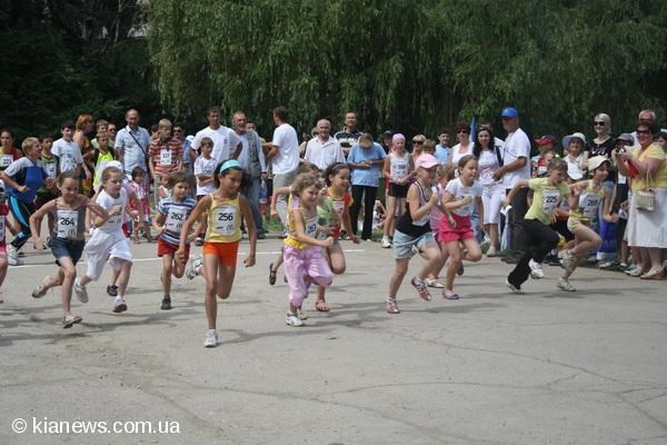 В Горловке пройдет Олимпийский день бега. Возраст участников – от 7 до 60 лет  