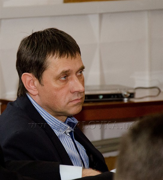 Партия сказала «не надо»: Сергей Виниченко хочет, но не может 