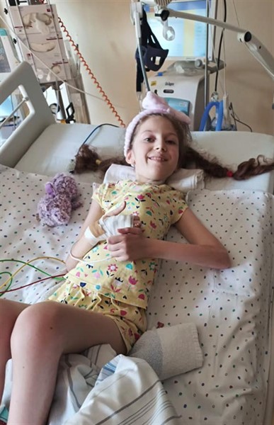 10-летней горловчанке Полине Козенковой со СМА собрали в Украине миллион гривен и сделали операцию в Германию