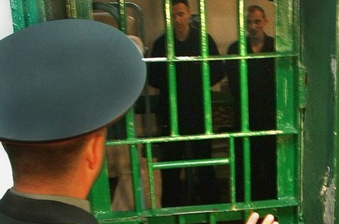 В СНБО заявили, что в Горловке представители ДНР освободили 150 зеков и вооружили их 