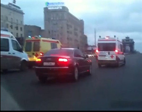 В Горловке сотрудники ГАИ выявляли водителей, не пропускающих машины скорой помощи и пожарной охраны